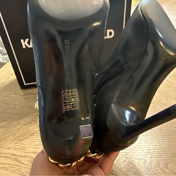 NEW KARL LAGERFELD PARIS Women's Samra Embellished Pointed-Toe Booties 9 - Picture 6 of 7